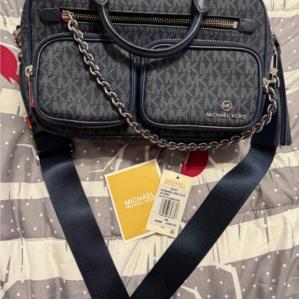 Michael Kors medium utility camera bag in admiral